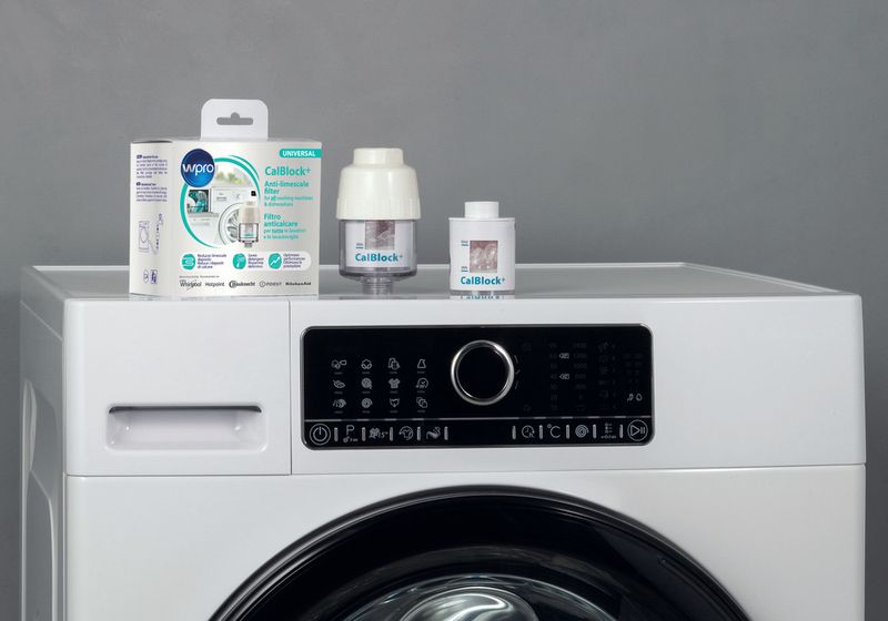 Bauknecht-WASHING-CAL330-Lifestyle-detail