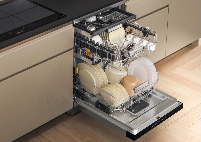 Bauknecht Dishwasher Standgerät B7F HP43 X Standgerät C Lifestyle perspective open