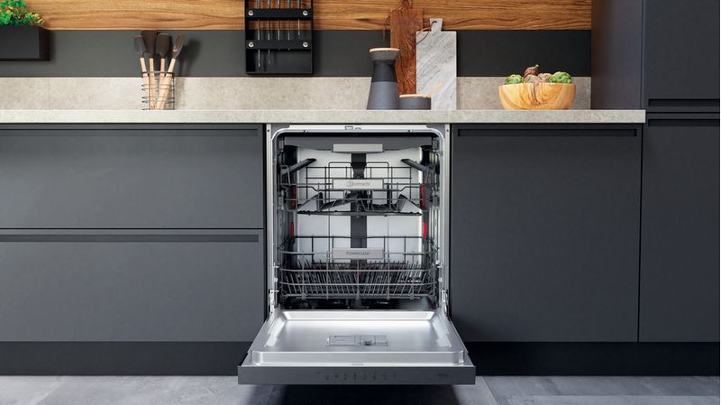 Bauknecht Dishwasher Einbaugerät BBC 3T333 PF X Teilintegriert D Lifestyle frontal open