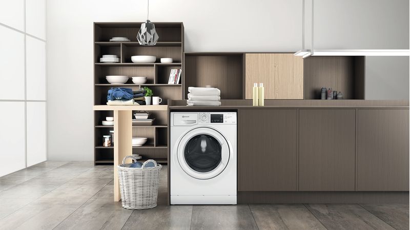Bauknecht-Waschtrockner-Standgerat-WATK-Pure-96-43-N-Weiss-Frontlader-Lifestyle-frontal