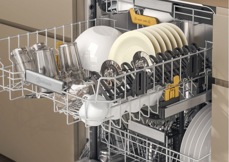 Bauknecht Dishwasher Einbaugerät B8RI HP42 LC Vollintegriert (Lieferung ohne Möbelfront) C Lifestyle detail