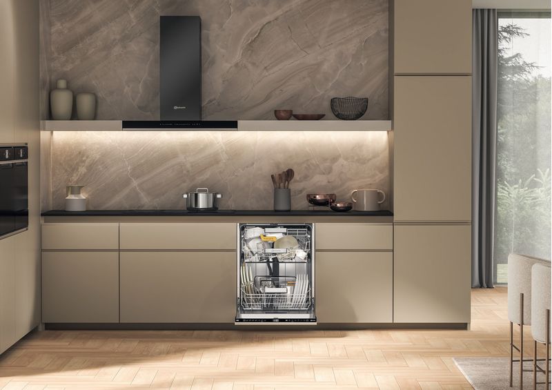 Bauknecht Dishwasher Einbaugerät B8I HF58 TUC Vollintegriert (Lieferung ohne Möbelfront) B Lifestyle frontal open