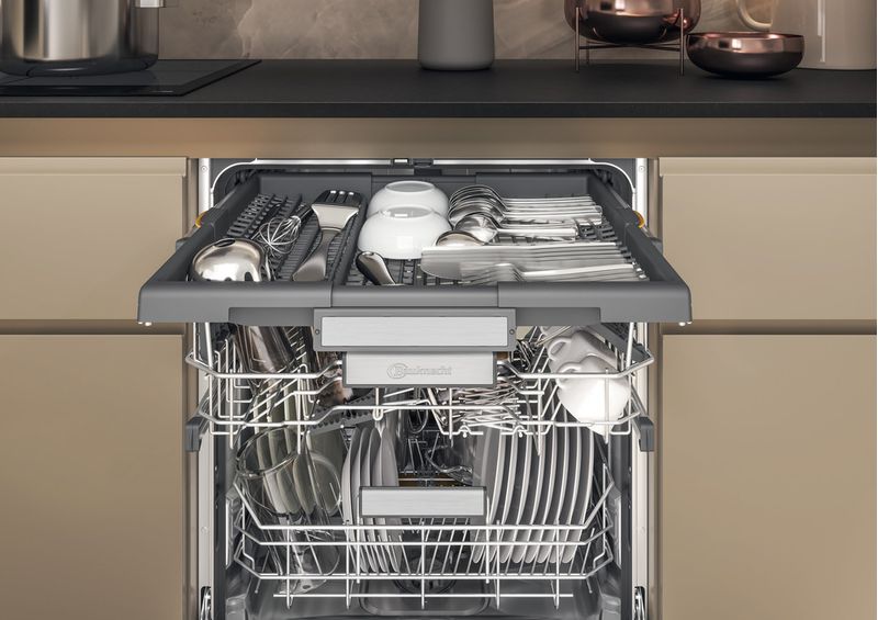 Bauknecht Dishwasher Einbaugerät B7I HT58 TC Vollintegriert (Lieferung ohne Möbelfront) B Lifestyle detail