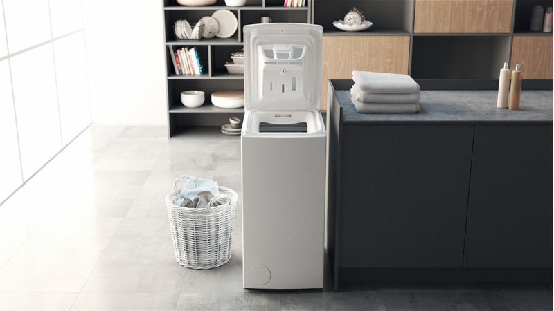 Bauknecht Waschmaschine Standgerät WMT Pro Eco 6523 C Weiss Toplader C Lifestyle frontal open